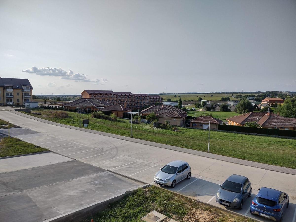 Apartman Kyjev Podhájska Zewnętrze zdjęcie